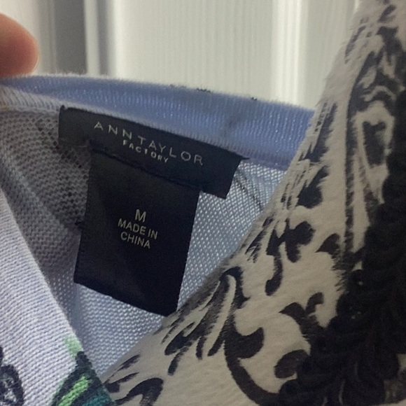 Ann Taylor Black and White Patterned Cardigan M llama Alpaca - Picture 2 of 5